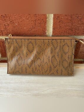 Snake Print Zip Pouch Clutch Tan Brown Leather Interior‎ With Adjustable Strap